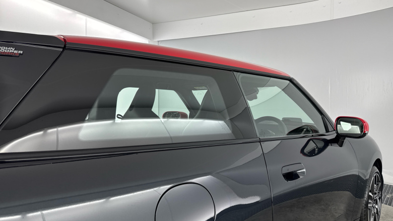 MINI Cooper 160kW SE Sport 54kWh 3dr Auto Electric Hatchback